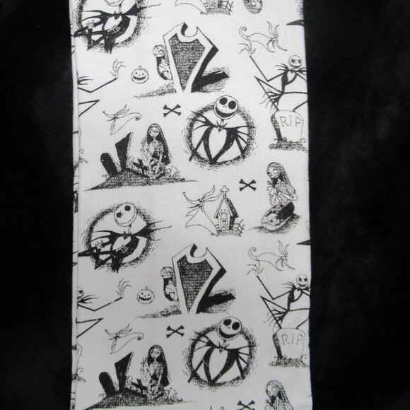 Halloween Nightmare Before Christmas 4pc. Kitchen Towels - Picture 3 of 8